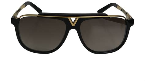 louis vuitton mascot reviews|louis vuitton studded sunglasses.